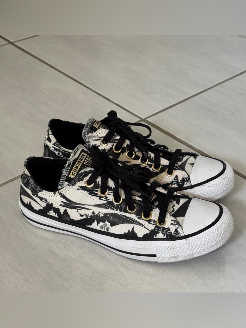 Converse x Disney Frozen II Chuck Taylor Low Sneakers M5 W7 167360C